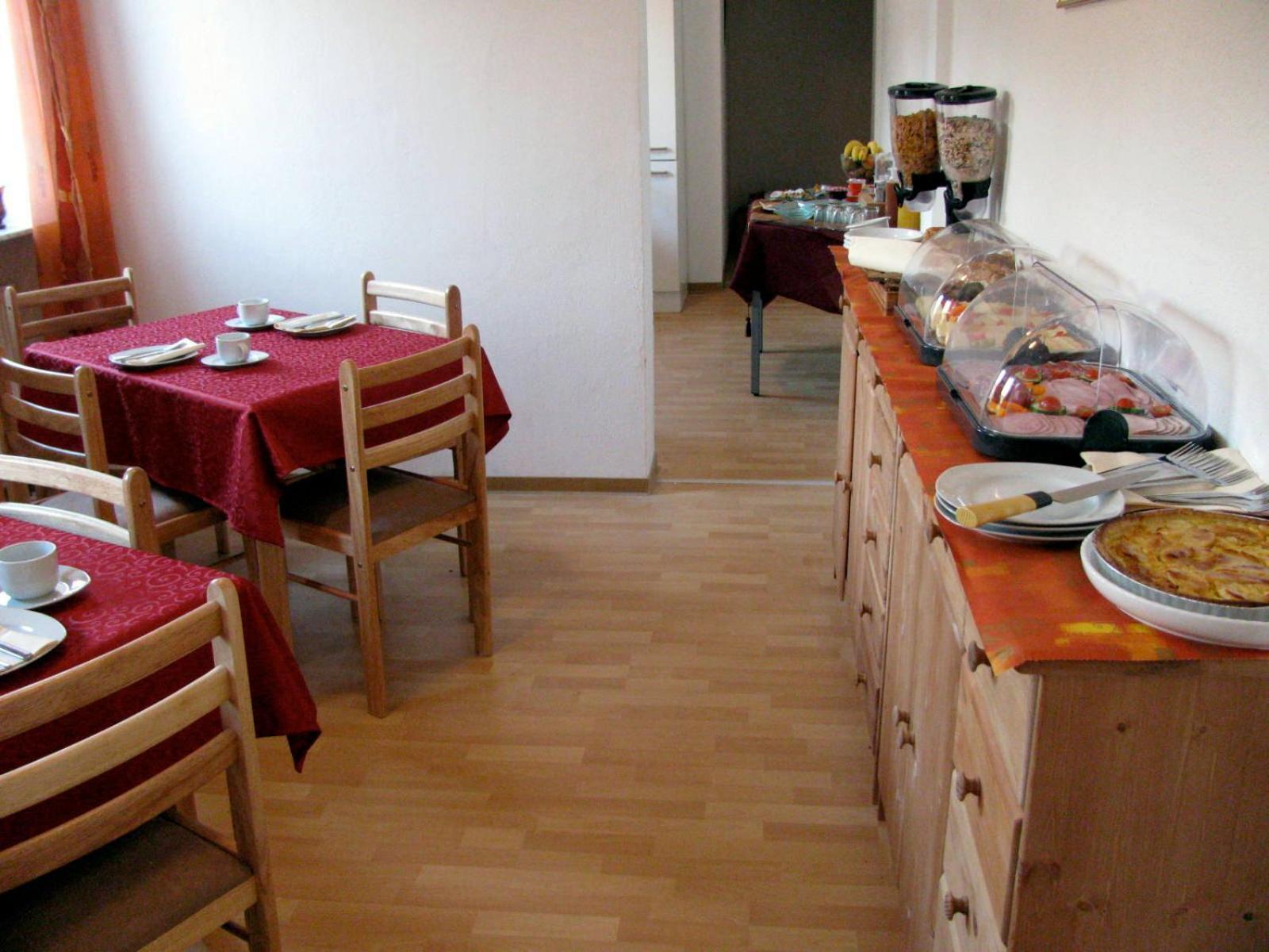 Gaestehaus Perrin Bliesmengen-Bolchen Exteriör bild